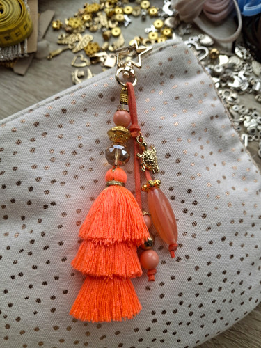 Long tassel star - charm, shiny