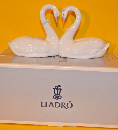 Lladro spain endless love - lladro,