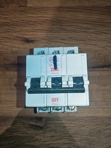 Bill mcb amp type m9 - mcb,