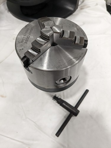 Manual lathe chuck - chuck:, 4",