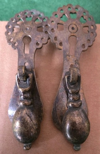 Pair antique vintage - of,