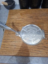 tortilla press cast iron