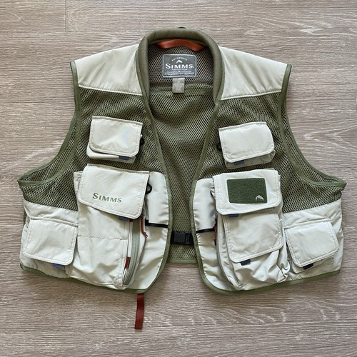 Simms fly fishing guide - fly,