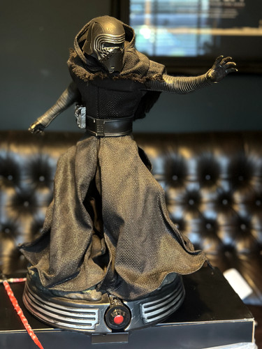 Kylo ren statue by - kylo,