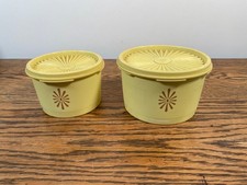2 X VINTAGE 1970'S TUPPERWARE