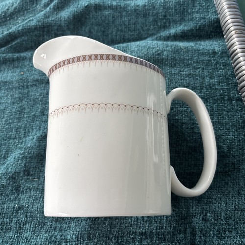 020 vintage royal doulton jug - 020,
