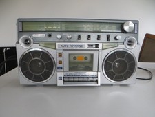 VINTAGE TOSHIBA RT200S RADIO CASSETTE PLAYER - BOOMBOX