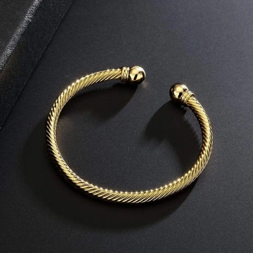 Gold pattern torque bangle - gold,
