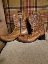 Ladies Brown Leather Slouch