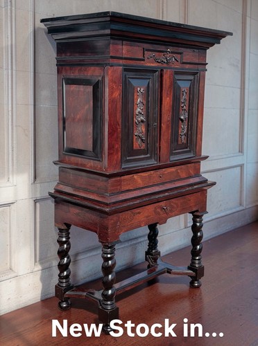 Early 18thc cabinet stand - early, on