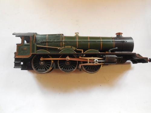 Hornby king henry - v111, front