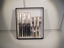 (Lot 905) VICTORIAN SILVER PLATED  MOTHER OF PEARL FRUIT CUTLERY  ALLEN & DARWIN