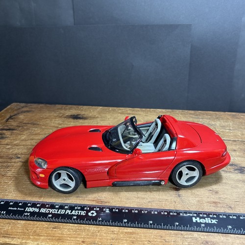 Burago dodge viper red 18 - burago,