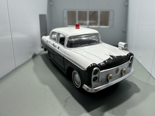 Tomica limited vintage nissan - vintage,