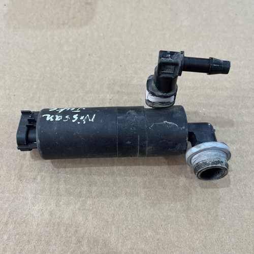 Nissan juke headlight washer - headlight,