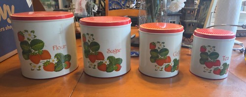 Vintage chenco strawberry - vintage,