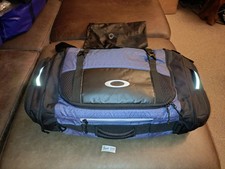 Oakley Link Duffel Travel Bag Holdall Gym Shoe Compartment Blue & Black BULK259