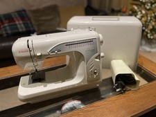 Singer Sewing Machine 2662