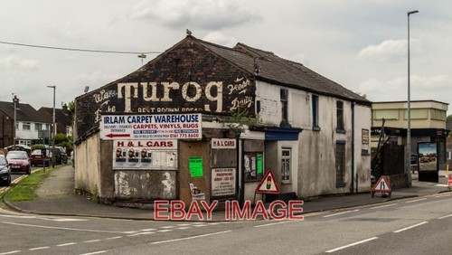 Photo building irlam with - photo,