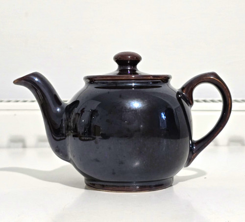 Vintage small sadler chocolate - small,