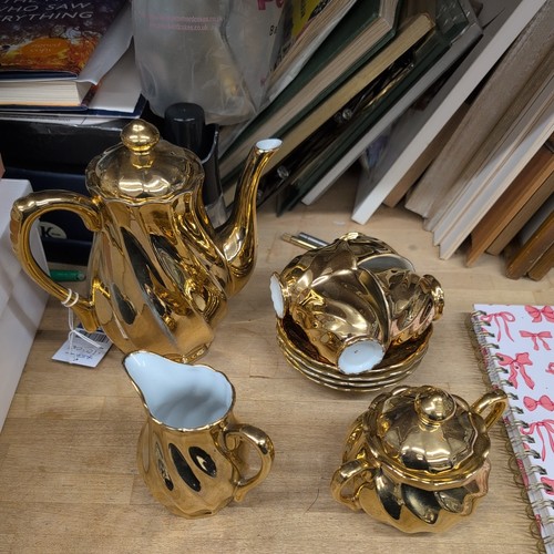 Vintage kilda gold lustre - kilda,