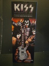 Axe Heaven Mini Guitar Paul Stanley (Kiss)