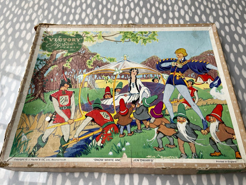 Victory wooden jigsaw - jigsaw, ‘snow