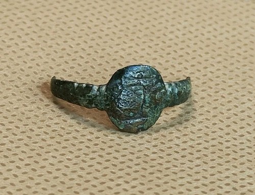 Early medieval ring - ring, metal