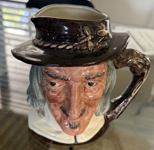 Royal doulton toby jug - toby, izaak
