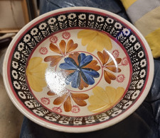 Antique English spongeware pottery. Floral pattern. Splatterware. 8 inch