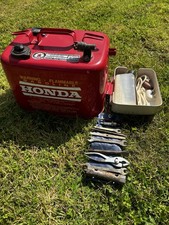 RARE VINTAGE 1980'S HONDA MARINE OUTBOARD BOAT GASOLINE GAS FUEL TANK & TOOL KIT