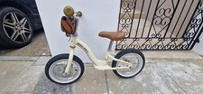 Janod metal Bikloon Balance Bike, excellent condition RRP£120.Handlebar satchel.