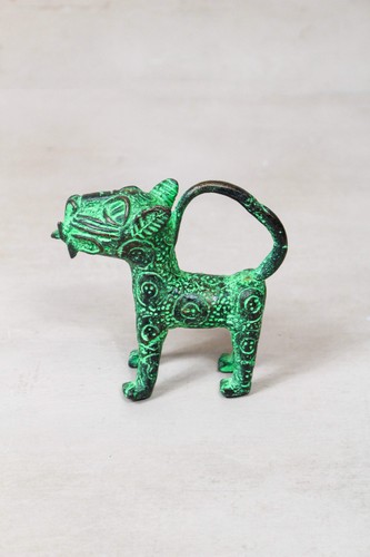 Benin bronze leopard sculpture - bronze,