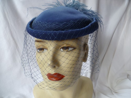 Retro vintage navy - retro, pill