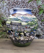 Moorcroft Exquisite THE TOUR