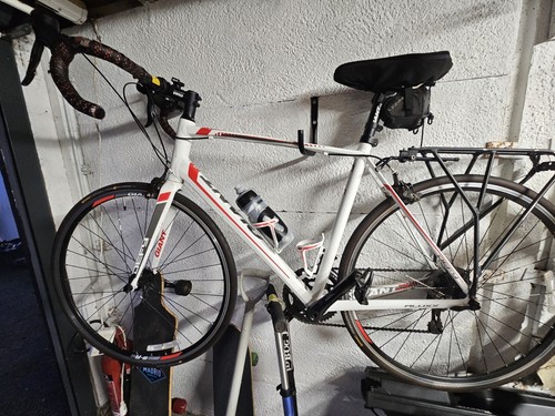 Giant defy allux road bike - 3,