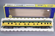 LE3289 AHM RIVAROSSI 6406-CW Train Ho Duplex Bed Coach Sleeper C&NW