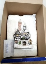 David Winter The Scrooge family Home Winter 1994 Original Box & Certificate