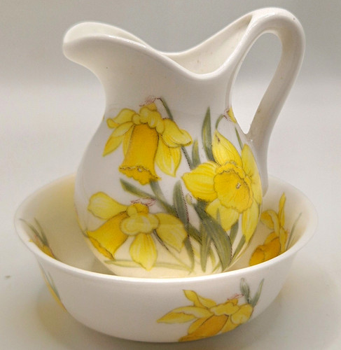 Designer crockery daffodil - designer,