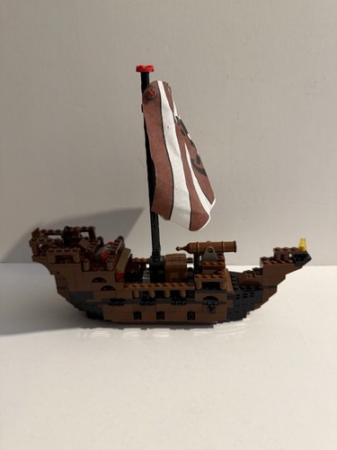 Building brick pirate - ship,