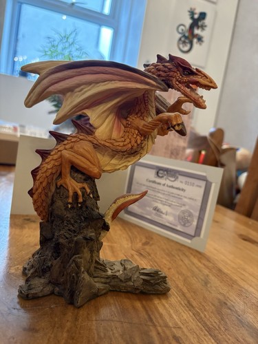 Sandarach enchantica dragon - sandarach,