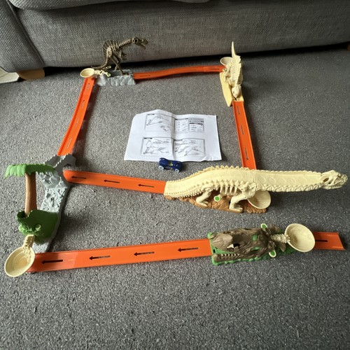 Hot wheels jurassic - hot,