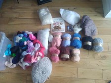Carded Wool 100g x 8 unopened & various weights and colours of Merino Wool 376g