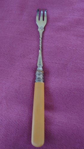 Pickle fork bone handle - pickle,