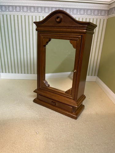 12th scale dolls house - 1:12th,