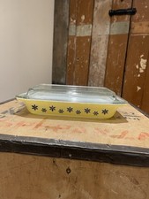 Vintage JAJ Pyrex Gaiety