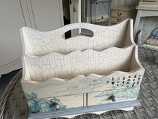 PRETTY & PRACTICAL SMALL PAINTED WOODEN LETTER/NOTE RACK WITH 2 DRAWERS W 23.5cm