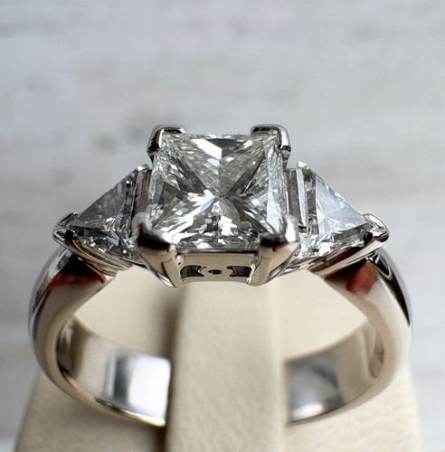 Gold ring 18k - ring, with