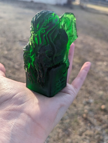 Faux emerald cthulhu - faux,