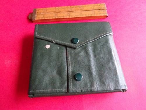 Good vintage hardy fly - a,